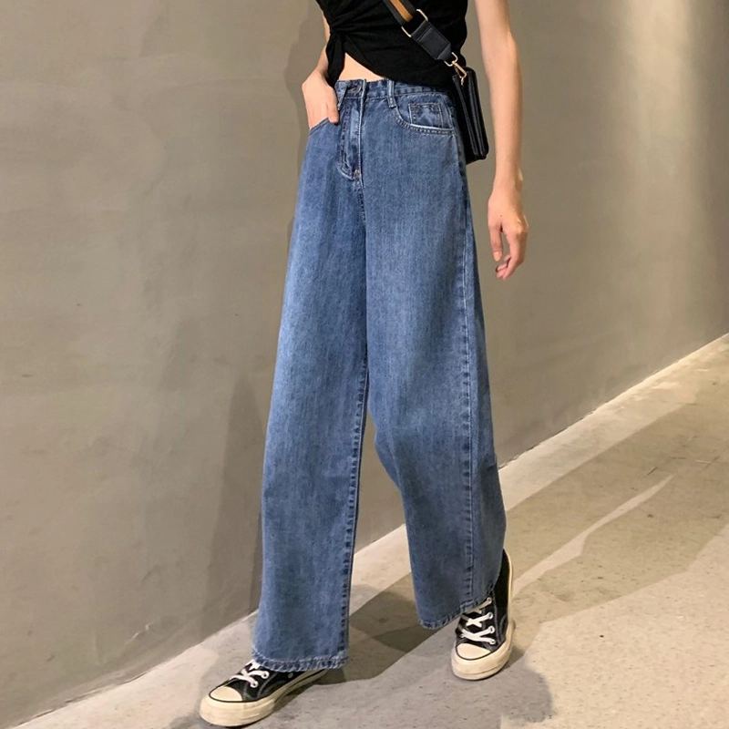 Phong cách: Cổ điển, phóng khoáng, dễ phối đồ.