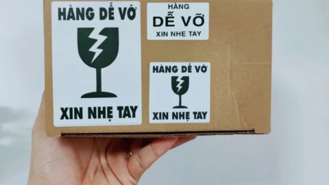 Hàng dễ vỡ có tính thêm chi phí gia cố, vận chuyển không?